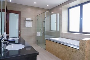 D'Lioro Hotel & Resort