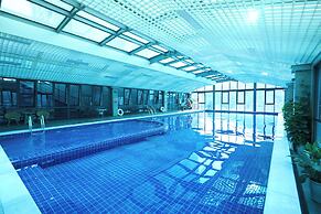 D'Lioro Hotel & Resort