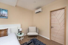 Signature Villas by TropicLook