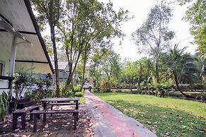 OYO 606 Baan Suansabai Pleanpanmai Resort Amphawa