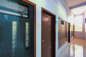 OYO 2453 Artha Graha Vip