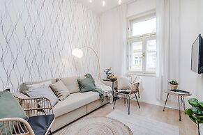 Charm APTs in Prague by Michal&Friends