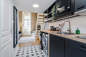 Charm APTs in Prague by Michal&Friends