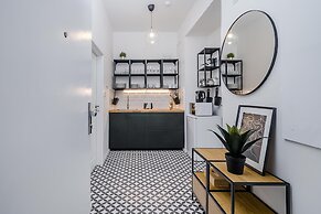 Charm APTs in Prague by Michal&Friends