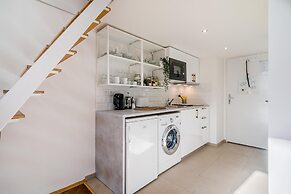 Charm APTs in Prague by Michal&Friends