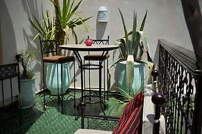 Riad Sardinas & Chili