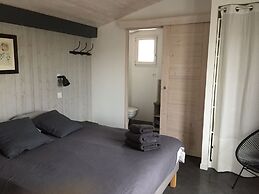 Maison d'Hotes les Petites Terres