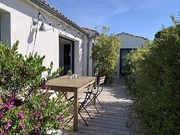 Maison d'Hotes les Petites Terres