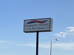 Garnett Hotel & RV Park