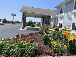 Garnett Hotel & RV Park