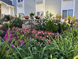 Garnett Hotel & RV Park