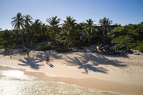 Libelula Tulum Beachfront Hotel