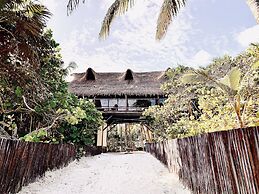 Libelula Tulum Beachfront Hotel