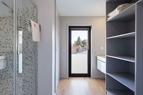 Serra do Pilar Porto Suites