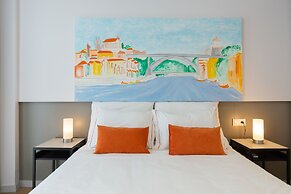 Serra do Pilar Porto Suites