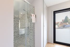 Serra do Pilar Porto Suites