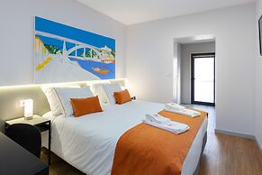 Serra do Pilar Porto Suites