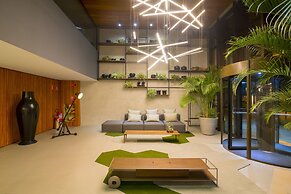 Infinity at the Sea by Welkom