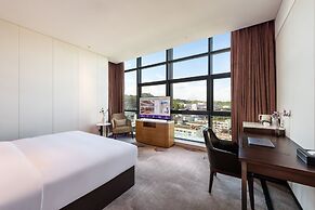 Mercure Shenzhen Longgang - Pinghu Railway Station