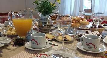 La Casa de Paula Hosteria Artesanal