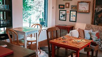 La Casa de Paula Hosteria Artesanal