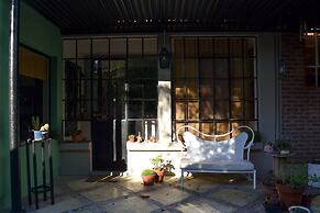 La Casa de Paula Hosteria Artesanal