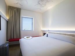 Ibis Abdelmoumen Casa Centre