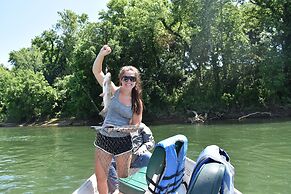 Jack's White River Fishing Resort