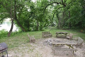Jack's White River Fishing Resort