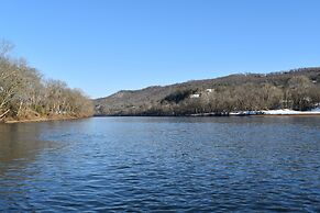 Jack's White River Fishing Resort