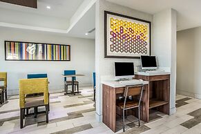 Holiday Inn Express & Suites Tulsa East - Catoosa by IHG