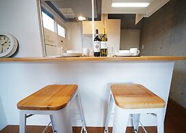 Laffitte Hirai Condominium Hotel