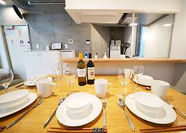 Laffitte Hirai Condominium Hotel