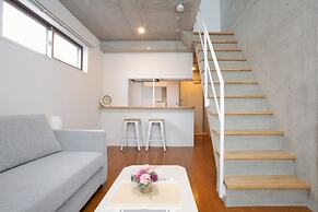 Laffitte Hirai Condominium Hotel