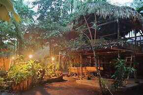 Dream-Big Eco Hostel