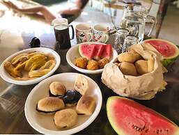 Dream-Big Eco Hostel