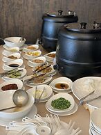 Yangon Thanlwin Hotel