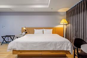 Haeundae Seacloud Hotel Residence