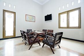 Super OYO 2436 Hotel Kencana