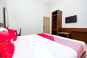 Super OYO 2436 Hotel Kencana