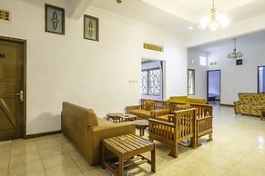 SPOT ON 2395 Hotel Aden 2 Syariah