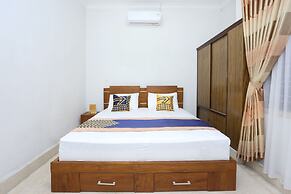 OYO 2268 Tim-tim Homestay SyariahNearUniversitas Gadjah Mada