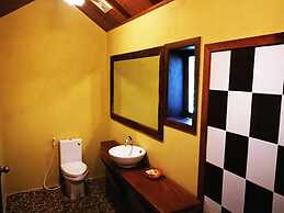 Flower Garden Cabin