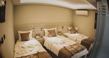 X-Nellyi Boutique Hotel