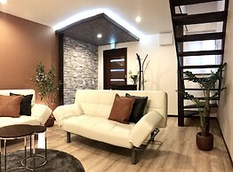 TSUKI Tsuruhashi House