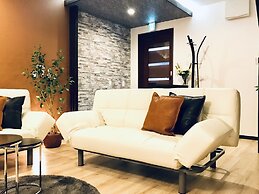 TSUKI Tsuruhashi House