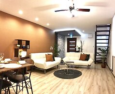 TSUKI Tsuruhashi House