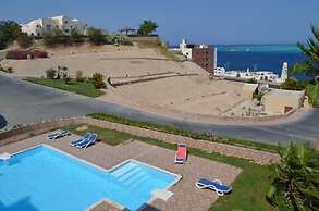 The Hill View Apartment