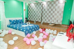 Light and Night Villa