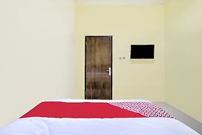 Super OYO 2509 Hotel Tebel 19